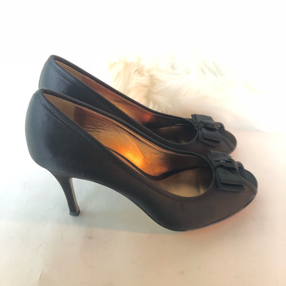 🍂FALL SALE Ann Taylor Loft Black Satin Peep-Toe